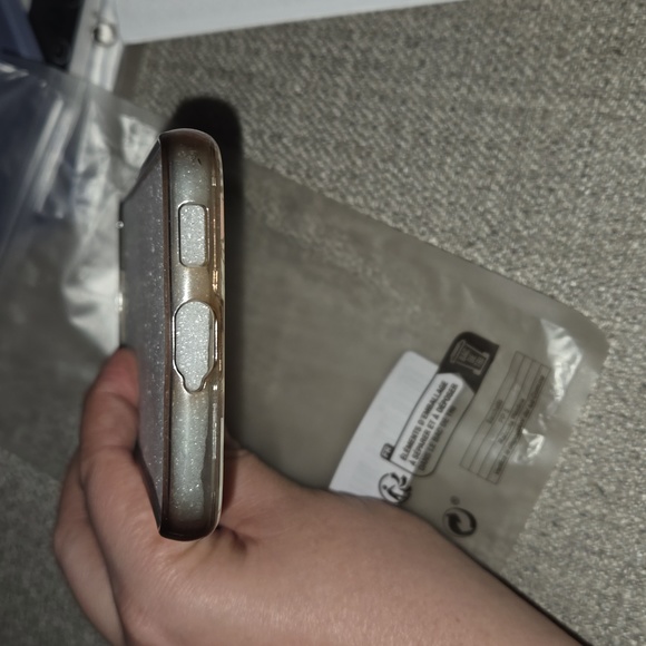 Kate Spade Samsung Galaxy S21 FE case - Picture 4 of 4